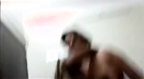 இந்திய செவிலியர் தனது மருத்துவருடன் இறங்கி அழுக்காக இருக்கிறார் 1 நிமிடம் 30 நொடி