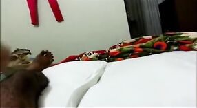 இந்திய செவிலியர் தனது மருத்துவருடன் இறங்கி அழுக்காக இருக்கிறார் 0 நிமிடம் 50 நொடி