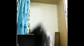 Gadis perguruan tinggi menjadi nakal di webcam dengan telepon seks 3 min 10 sec