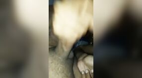 Film hardcore invisible mettant en vedette un couple indien se livrant à des relations sexuelles passionnées 5 minute 20 sec