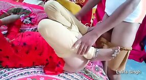 Desi bhabhi gets her body exposed to the camera for the first time 7 min 00 sec