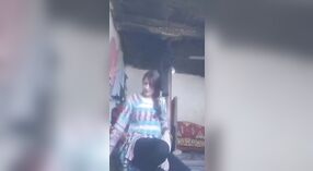 Gadis Desi seksi mms video iku manawa kanggo njaluk sampeyan mati 5 min 00 sec