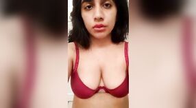 Desi babe enjoys fingering and pussy rubbing for orgasm 0 min 40 sec