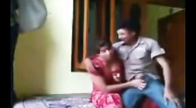 Инцест-индийский секс Сонали с Деваром в этом горячем видео 1 минута 40 сек