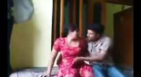 Инцест-индийский секс Сонали с Деваром в этом горячем видео 2 минута 20 сек