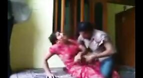 Инцест-индийский секс Сонали с Деваром в этом горячем видео 0 минута 0 сек