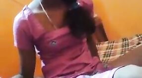 Indiase lovers' zelfgemaakte seksscène in de nieuwste schandalige film 0 min 0 sec