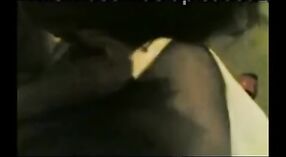 دیسی کی بھارتی بیوی اس ویڈیو میں ایک جنسی دھچکا کام کرتا ہے 2 کم از کم 20 سیکنڈ