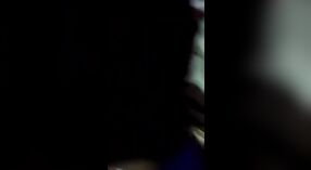 Un couple d'indiens matures aime le sexe brutal sur une caméra MMS 3 minute 00 sec