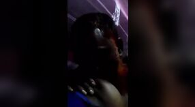 Un couple d'indiens matures aime le sexe brutal sur une caméra MMS 3 minute 40 sec