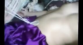 Indiase bhabhi met grote borsten cheats op haar tenant in Chennai 3 min 20 sec