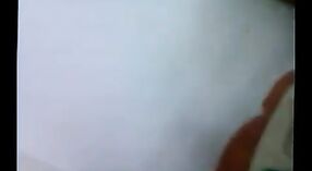 Индийская бхабхи с большими сиськами изменяет своему арендатору в Ченнаи 7 минута 50 сек