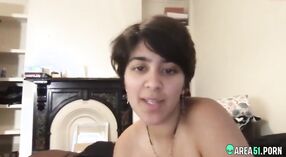 La dernière vidéo nue de Desi sur Instagram: un succès viral 1 minute 20 sec