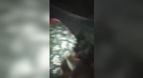 Video seks Bangla menampilkan seorang gadis desi seksi yang memberikan blowjob keras 3 min 00 sec