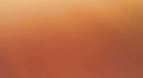 హోర్నీ పరిపక్వ దేశీ భార్య తన స్నేహితుడి పెద్ద ఆత్మవిశ్వాసం ద్వారా ఆమె పుస్సీని పొందింది 2 మిన్ 20 సెకను
