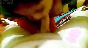 Punja-lingua sesso film dispone di un indiano zia leccare suo marito pene 1 min 50 sec
