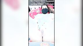 파키스탄 섹시한중년여성 얻을 벗고 놀이와 함께 장난감에서 그녀의는 엉덩이 1 최소 40 초