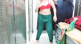 Pakistani bellezza prende paid per un privato XXX danza da un cliente 1 min 50 sec