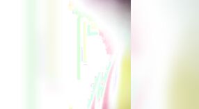 நீல நிறத்தில் இந்திய தம்பதிகள்: ஒரு சிற்றின்ப மற்றும் சிற்றின்ப சந்திப்பு 2 நிமிடம் 30 நொடி