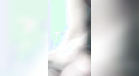 நீல நிறத்தில் இந்திய தம்பதிகள்: ஒரு சிற்றின்ப மற்றும் சிற்றின்ப சந்திப்பு 2 நிமிடம் 40 நொடி