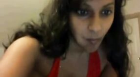 Desi babe caught on webcam dancing at a boat party 3 min 20 sec