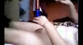 Remaja India Masturbasi di Webcam untuk Kesenangan Menonton Pria 10 min 20 sec