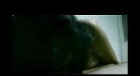 మోసం బెంగాలీ భార్య తన స్నేహితుడికి డీప్‌త్రోట్ బ్లోజాబ్ ఇస్తుంది 0 మిన్ 0 సెకను