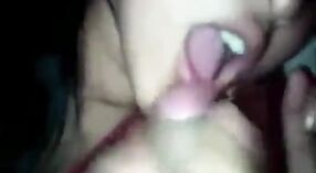 Una giovane ragazza nera è l'ultima macchina per succhiare lo sperma in questo video desi mms 0 min 30 sec