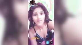 Pasangan Desi menggunakan webcam untuk menghasilkan uang dengan seks panas 12 min 00 sec