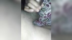 Pipe bâclée d'une Indienne Desi dans cette vidéo de sexe MMC 0 minute 0 sec