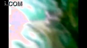 ভাবীর বড় স্তন এবং প্রতারণা সংবেদনশীলতা হিন্দি ভিডিওতে উন্মোচন 3 মিন 20 সেকেন্ড