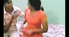 Скандал с MMS Дези Бхабхи просочился на скрытую камеру 0 минута 40 сек
