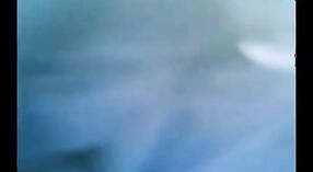 দেশি এমএমএস কেলেঙ্কারী: একটি চোদার খ্রিস্টান বোনের সাথে একটি হার্ড মুখোমুখি 5 মিন 00 সেকেন্ড