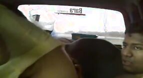 India remaja saperangan seneng ruangan jinis ing mobil karo ngambung lan cowgirl posisi 4 min 50 sec