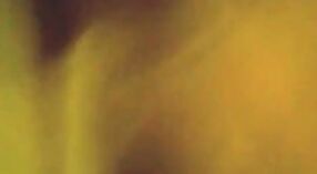 ಆಂಟಿ ದೇಸಿ ಅವರ ಹೌಸ್ವಾರ್ಮಿಂಗ್ ಪಾರ್ಟಿ ಹಬೆಯ ಮುಸ್ಲಿಂ ಎನ್ಕೌಂಟರ್ ಆಗಿ ಬದಲಾಗುತ್ತದೆ 3 ನಿಮಿಷ 10 ಸೆಕೆಂಡು