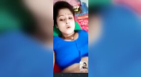 देसी पत्नी एक लाइव वयस्क वीडियो के साथ उसके प्रेमी में एक गर्म और भाप से भरा सत्र 0 मिन 40 एसईसी