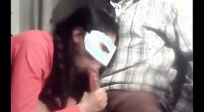 الهندي طالب جامعي يحصل بوسها امتدت من قبل الديك 2 دقيقة 20 ثانية