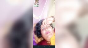 Mms video mudo saka ibu rumah tangga curvy karo dodo desi amba lan pus nyenyet 1 min 00 sec