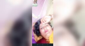 Mms video mudo saka ibu rumah tangga curvy karo dodo desi amba lan pus nyenyet 1 min 10 sec