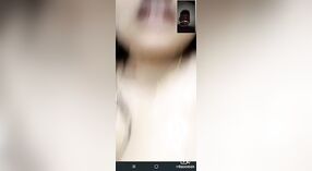 Ấn độ bhabhi với lớn tits show off cô ấy trần truồng thân thể đến cô ấy người yêu trên livecam 1 tối thiểu 00 sn