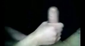 Rijpere Indiase seks video features een heet middelbare school student giving haar college boyfriend an amazing blowjob 3 min 40 sec