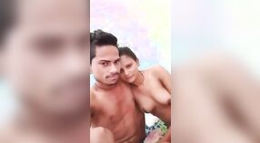 Seks kantor telanjang dengan nyonya desa di kamar hotel yang panas 2 min 30 sec