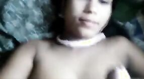 या देसी अश्लील व्हिडिओमध्ये भारतीय भाभी समैरा कठोरपणे गोंधळात पडते 2 मिन 30 सेकंद