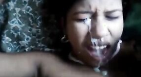 Indische bhabhi Samaira wird in diesem desi-porno-video hart gefickt 3 min 00 s