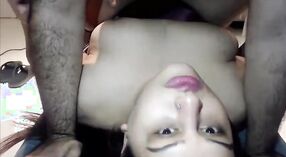 Le corps potelé de Bhabhi se fait pilonner par son ex-petit ami dans une vidéo hardcore 0 minute 0 sec