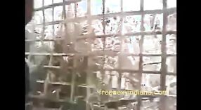 దేశీ గర్ల్ యొక్క మొట్టమొదటి అవుట్డోర్ సెక్స్ ఒక పడవలో బహిరంగ సెక్స్ ప్రచారం అవుతుంది 3 మిన్ 10 సెకను