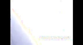 దేశీ గర్ల్ యొక్క మొట్టమొదటి అవుట్డోర్ సెక్స్ ఒక పడవలో బహిరంగ సెక్స్ ప్రచారం అవుతుంది 0 మిన్ 0 సెకను