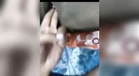 Video seks pasangan Desi menampilkan payudara besar yang disetubuhi oleh juru kamera 0 min 0 sec