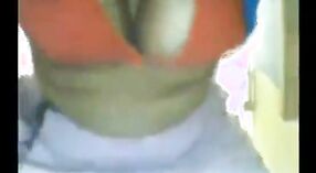 इंडियन आंटी न्यू वेबकॅम अश्लील व्हिडिओ तिच्या जोडीदाराने तीव्र लैंगिक दृश्यांसह चित्रित केले आहे 1 मिन 40 सेकंद