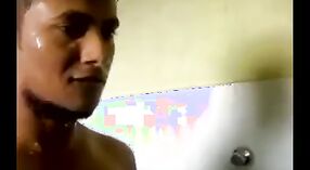 Indiano collegio ragazza con grande tette prende cattivo in porno film 1 min 40 sec
